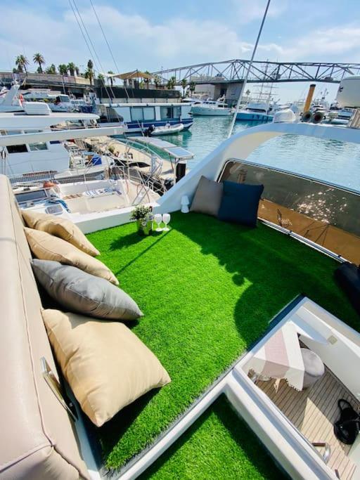 Barco Muy Romantico Con Parking! Sant Adrià de Besòs Kültér fotó